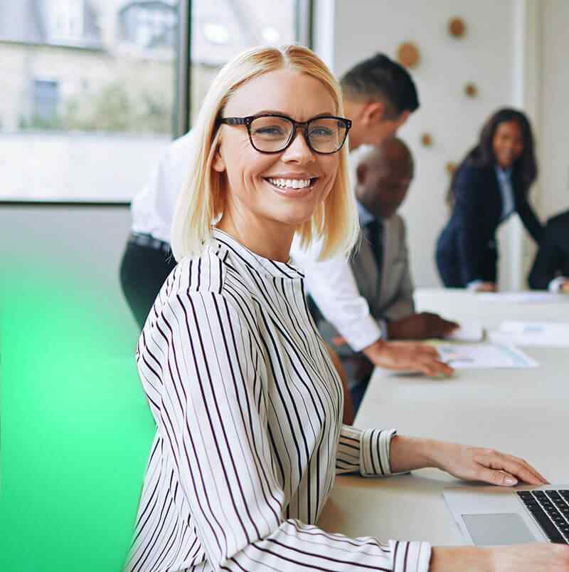 https://atomic-fx.com/wp-content/uploads/2021/06/img-team-2.jpg
